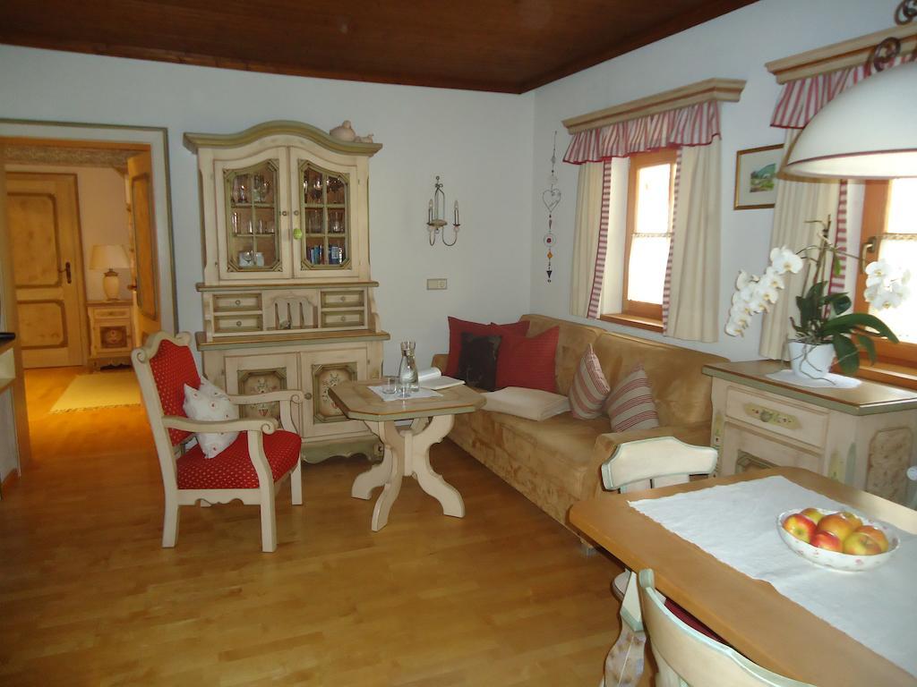 Leebhof Villa Patergassen Habitación foto